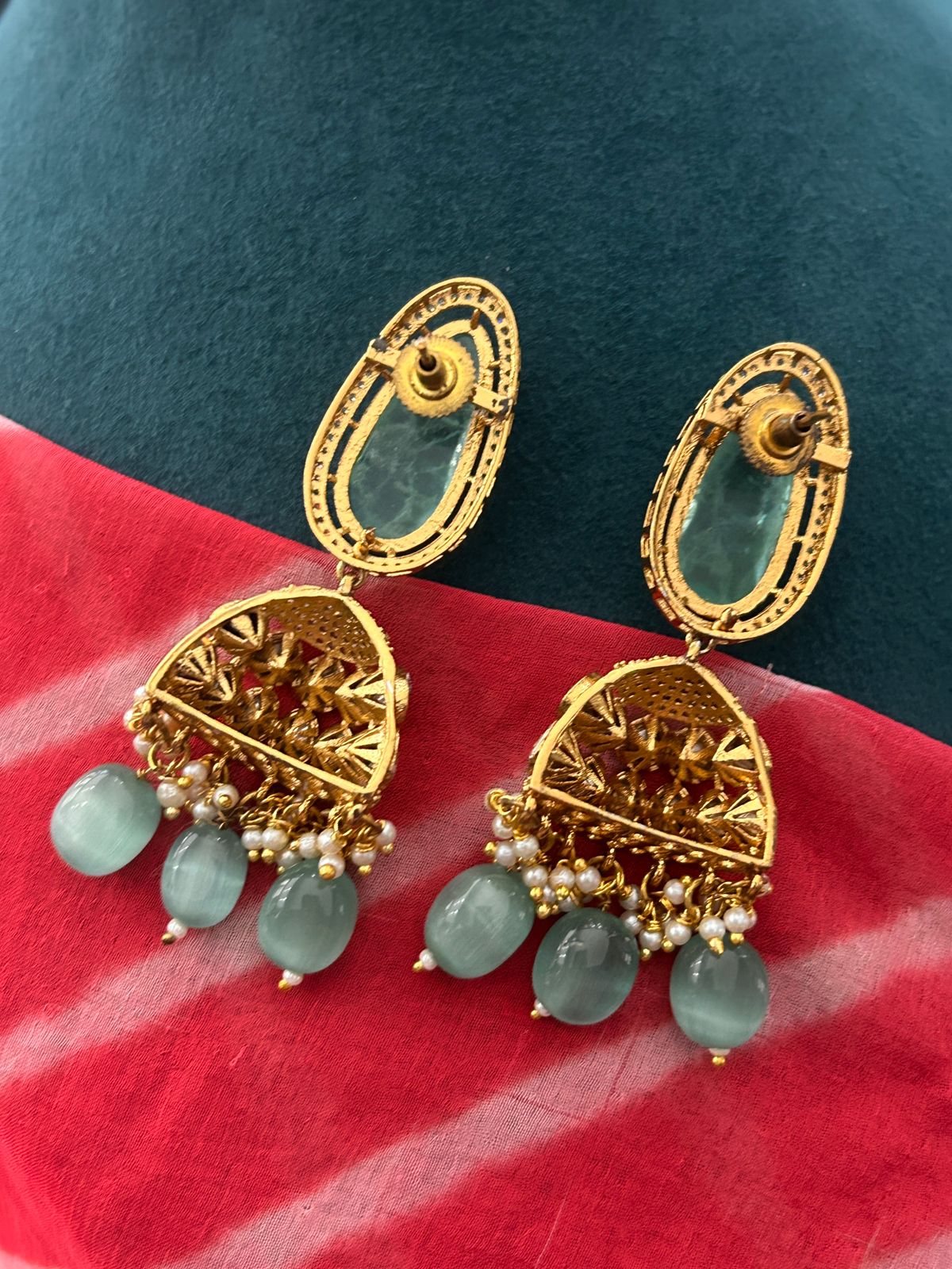 Emerald Green Kundan Necklace Set with Jhumka Earrings